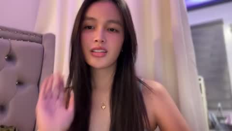 Amira online show from November 22, 7:43 am