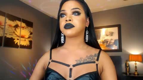 UrMajestyTyra online show from April 18, 2:02 am