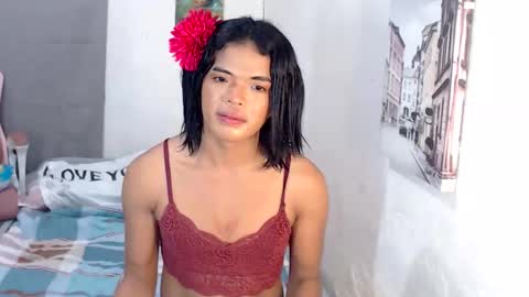 JEN online show from February 23, 8:50 am