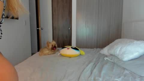 Angela online show from March 1, 8:58 pm