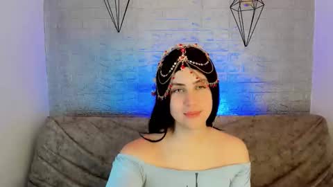 valeriagill_ online show from May 2, 10:15 pm