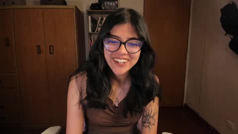 Val  online show from January 4, 4:12 am