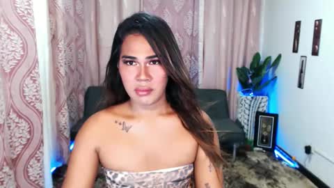 vampy_ebony_laxine online show from September 14, 12:05 am