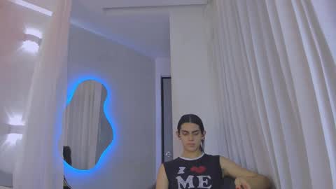 VENUS online show from March 5, 11:35 am