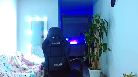 Ariana  online show from February 12, 5:26 am