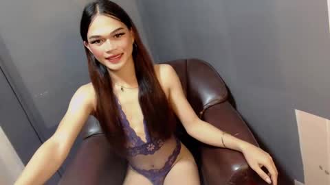 vibewithmia69 online show from March 8, 12:09 pm