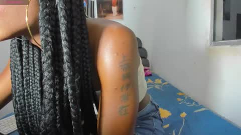 vicky manuela online show from February 13, 3:57 am