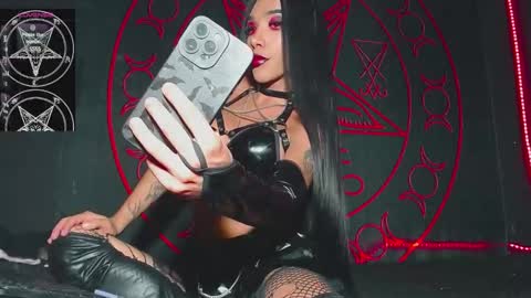 Snapshot of victoriavampire666 chatting on February 20, 12:52 am Victoria Vampire online show from February 20, 12:52 am