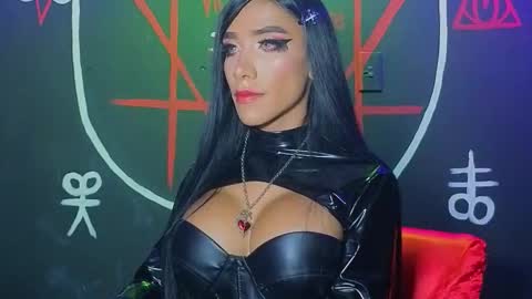 Snapshot of victoriavampire666 chatting on October 24, 5:34 am Victoria Vampire online show from October 24, 5:34 am