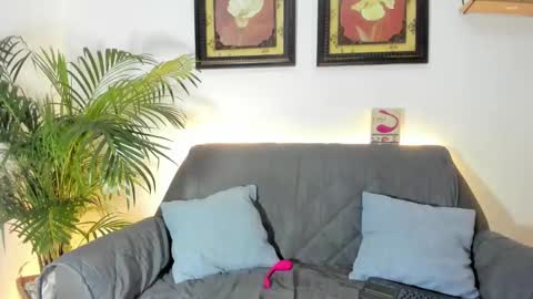 Victoria Strong online show from February 20, 6:24 pm