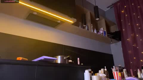 ILONA A week goal new laptop online show from November 10, 10:44 pm