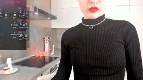 Zara online show from December 10, 5:35 am