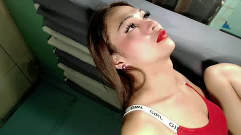 Snapshot of xangel_redx chatting on December 24, 6:39 pm ANGEL online show from December 24, 6:39 pm