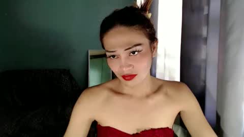 Snapshot of xangel_redx chatting on January 21, 1:29 am ANGEL online show from January 21, 1:29 am