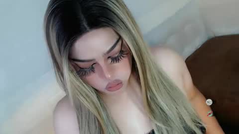 xsabbylicious69 online show from November 7, 4:01 am