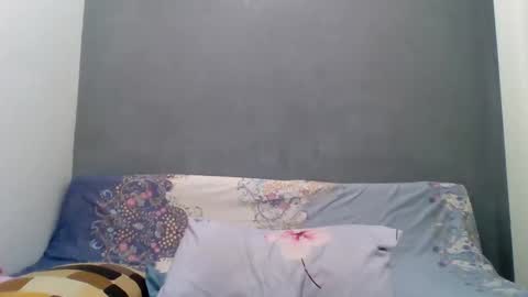 Snapshot of xsweetiemajax chatting on October 5, 1:39 am HI IM PAULINE online show from October 5, 1:39 am