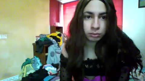 Yasmin Paez online show from December 22, 10:15 pm