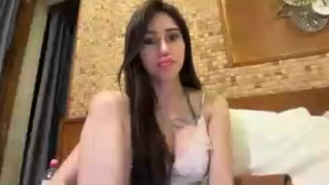 yessica online show from June 17, 6:20 pm