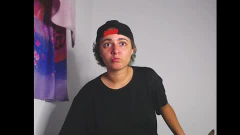 Little Mike Independent model online show from February 23, 8:39 am