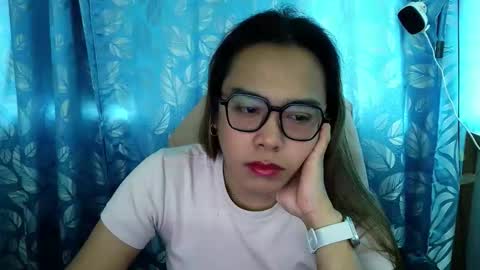 your_dreamgirlxxx69 online show from November 14, 12:51 am