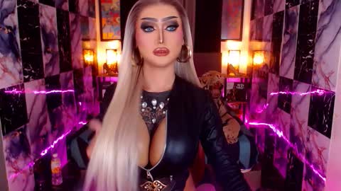 Kath Harper online show from December 4, 2:16 am