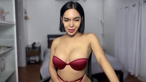 Snapshot of yourduchessofsex chatting on October 29, 3:10 pm Miss Kelsey online show from October 29, 3:10 pm