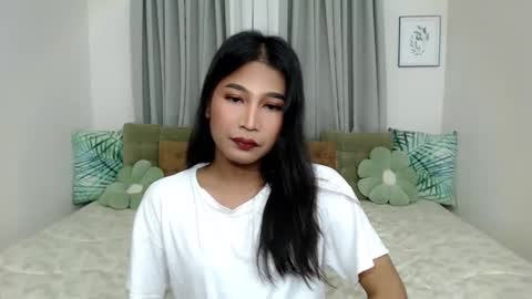 yourprettybella_ts online show from January 17, 6:37 pm