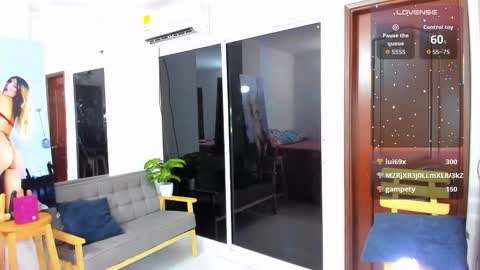 zou_quira online show from January 15, 1:26 am