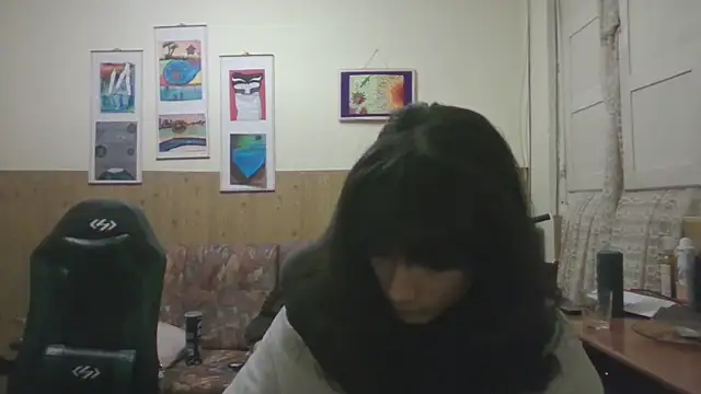 calliemaggotbone online show from November 19, 12:32 am