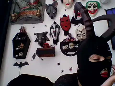 Snapshot of FeticheMacabre chatting on October 26, 4:36 pm FeticheMacabre online show from October 26, 4:36 pm