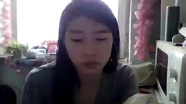 CarlyJoy online show from February 6, 9:26 am