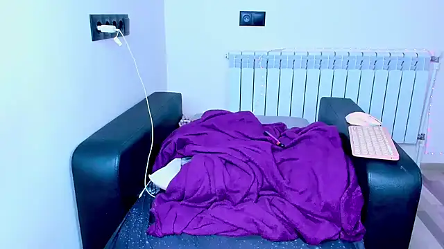 dollmore online show from October 11, 7:22 am