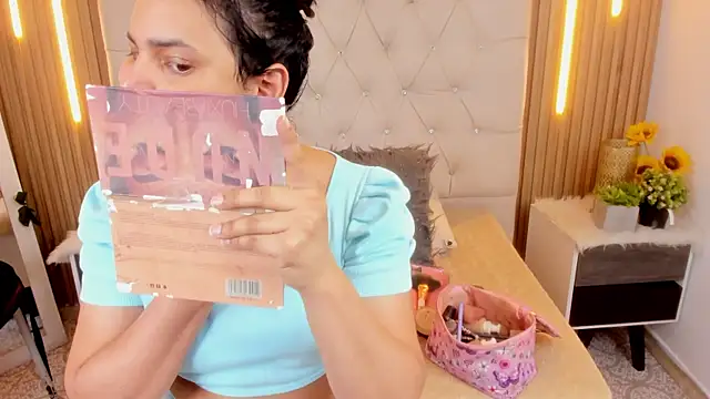 Andrys  online show from September 9, 8:18 pm