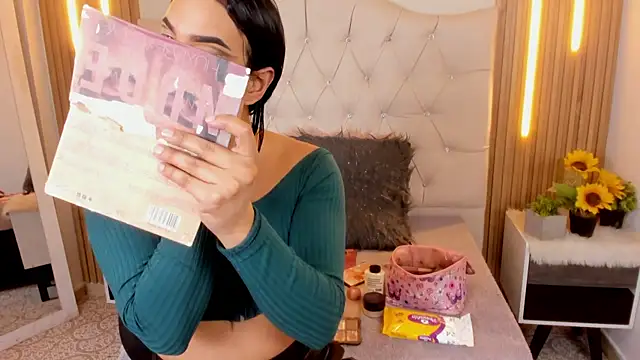 Andrys  online show from October 2, 8:08 pm