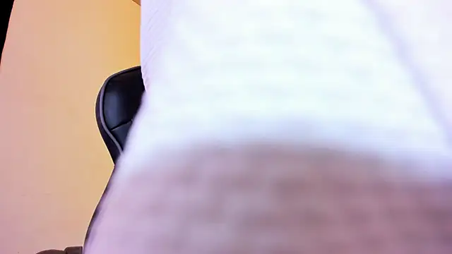 Alahia Rodriguez online show from March 6, 7:28 pm