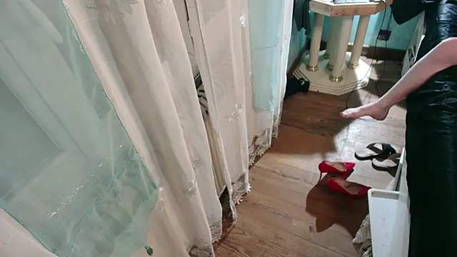 Prxscillia Tx online show from November 20, 5:46 pm