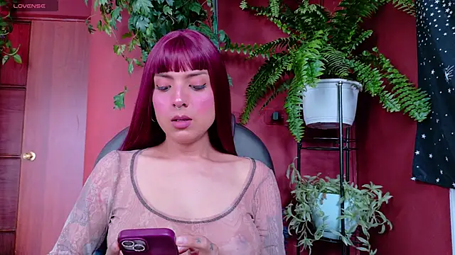 Yeriawaddell  online show from April 10, 8:25 pm