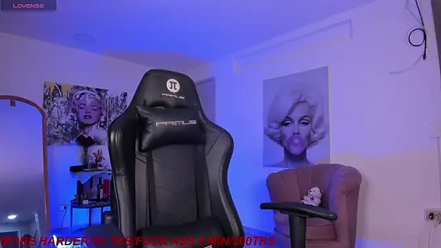 Marily Daniela  online show from March 31, 11:18 pm