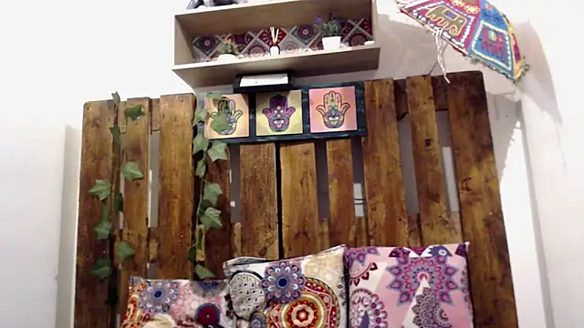 SARA VAL3NTINA  online show from September 10, 11:15 pm