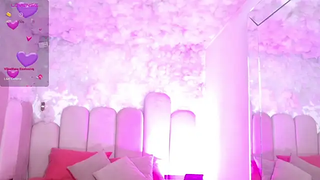 puca ebony online show from March 25, 12:43 pm