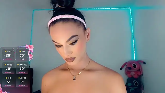 Snapshot of _Riannagarcia_ chatting on October 11, 3:31 am Riannagarcia online show from October 11, 3:31 am