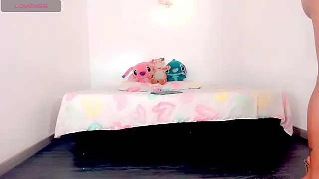  Riannagarcia  online show from February 24, 7:18 pm