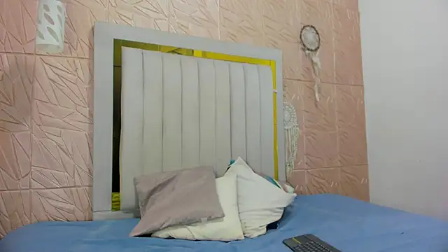 Ammy Connor1 online show from November 11, 8:32 pm