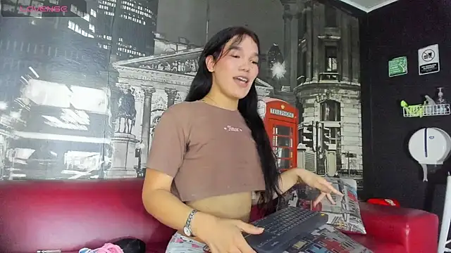 CloeRodriguez online show from March 16, 9:18 pm