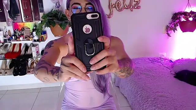 Laveneno ortiz07 online show from January 8, 11:53 pm