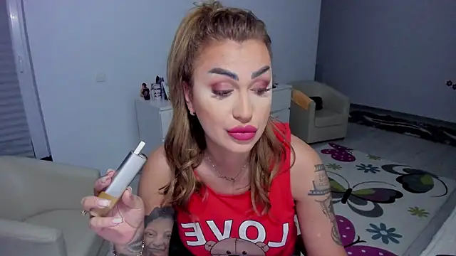 GlossyDiamondX online show from February 1, 4:14 am