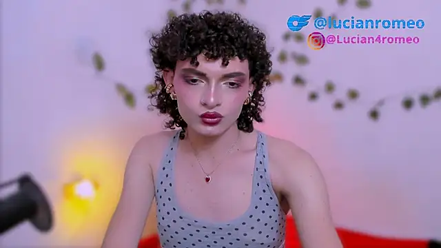 Snapshot of lucianromero chatting on December 13, 2:54 am lucianromero online show from December 13, 2:54 am