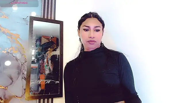 khiara moretti online show from November 8, 11:32 am