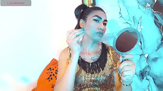 khiara moretti online show from November 21, 12:06 pm