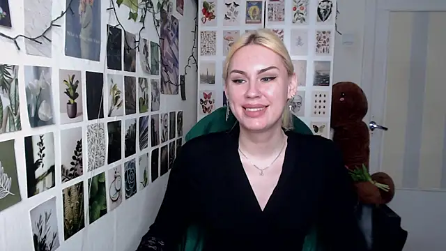 CapriScorpion online show from April 6, 4:18 pm